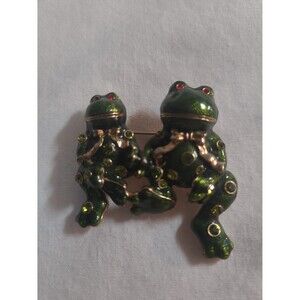 Frogs brooch